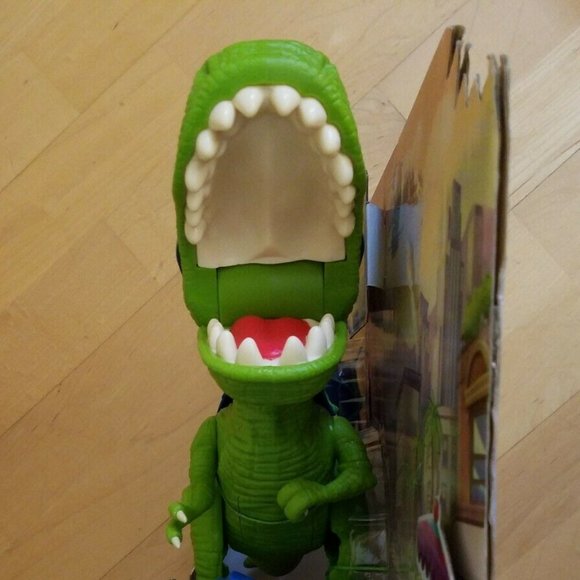 Playskool Heroes Chomp Squad Troopersaurus & Bobby Badge HASBRO NEW SEALED BOX! - Picture 11 of 14